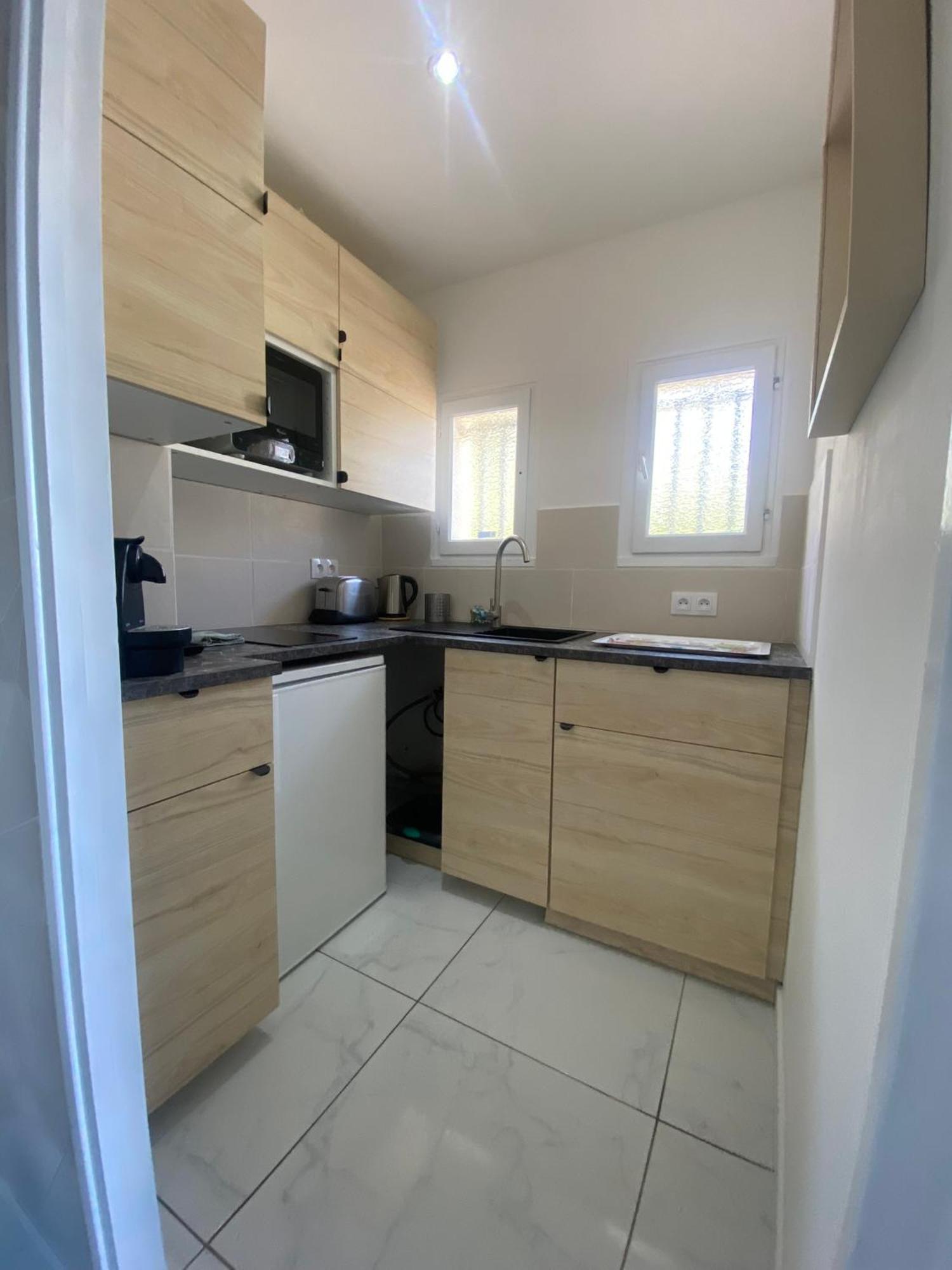 Appartement Cosy A Sanary Plage De Portissol-Climatise-Parking Prive Экстерьер фото